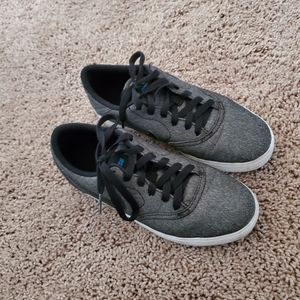 Boys Nike tennis shoes